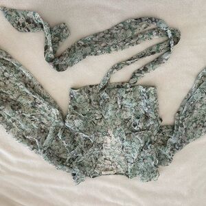 Selfie Leslie Floral Blouse in Green and White